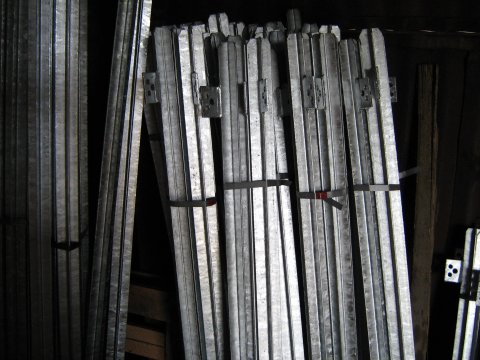 Țăruși de împământare